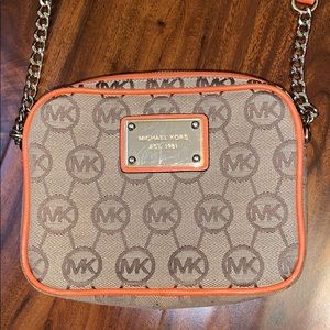 MK cross body